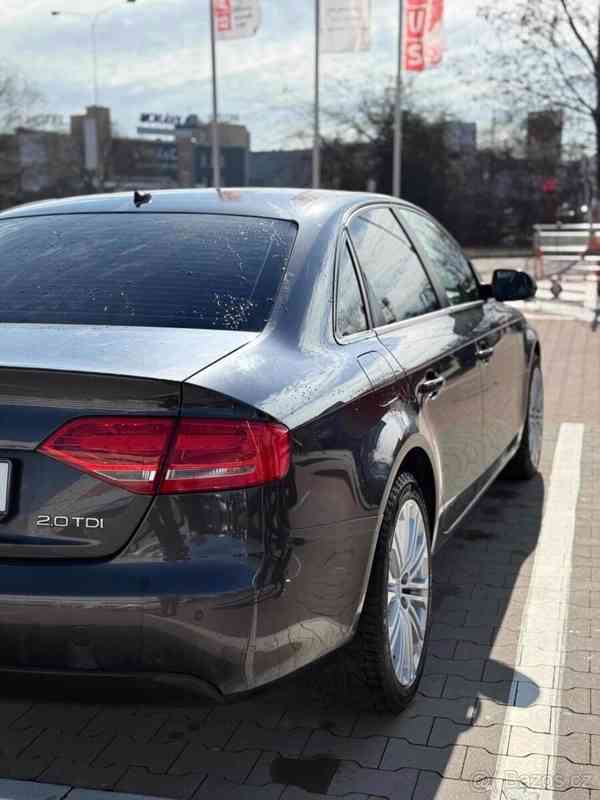 Audi A4 2,0   B8 2010 rok - foto 8