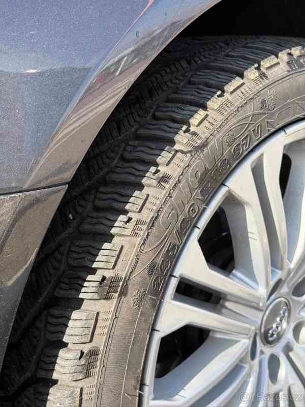 Audi A4 2,0   B8 2010 rok - foto 10