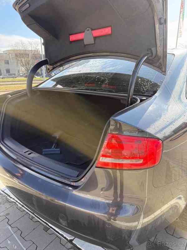 Audi A4 2,0   B8 2010 rok - foto 13