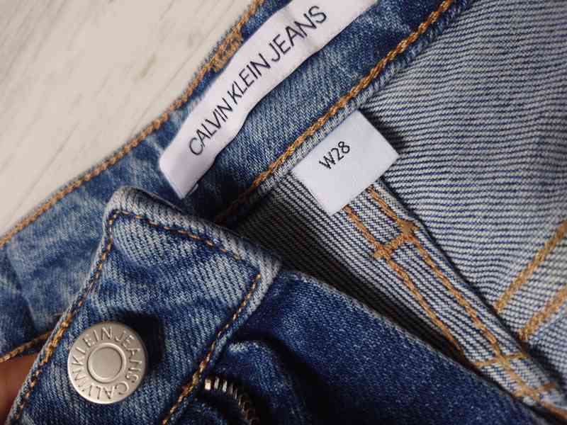 Nové kraťasy Calvin Klein  - foto 3