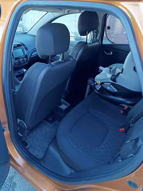 Renault Captur 1,3 Limited TCe 130 GPF, 1. majitel - foto 7
