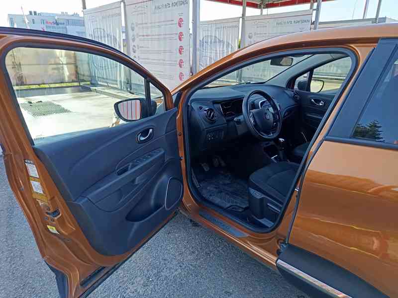 Renault Captur 1,3 Limited TCe 130 GPF, 1. majitel - foto 9