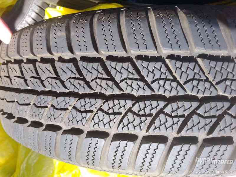 Prodám zimní pneu na OA Škoda Felicia - foto 2