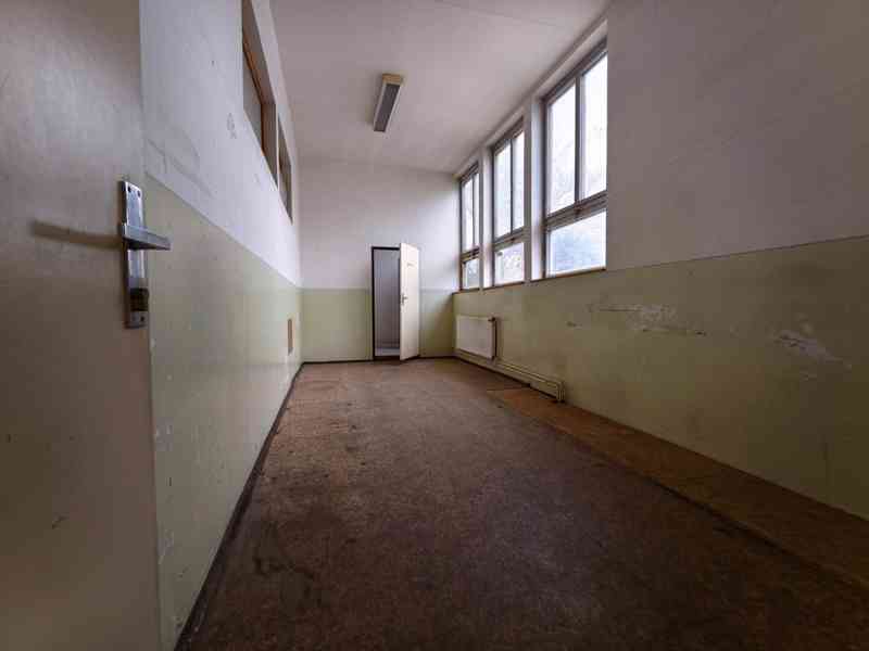 Halové prostory 1000m2 (Hrádek nad Nisou, ul. Oldřichovská) - foto 10