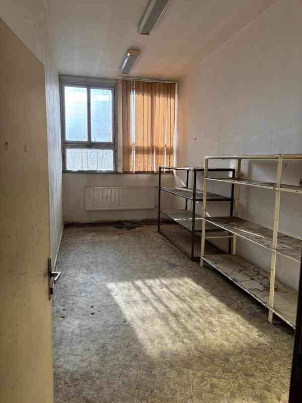 Halové prostory 1000m2 (Hrádek nad Nisou, ul. Oldřichovská) - foto 6
