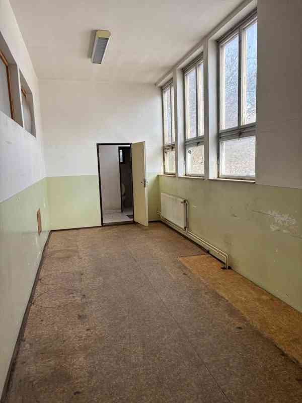 Halové prostory 1000m2 (Hrádek nad Nisou, ul. Oldřichovská) - foto 5