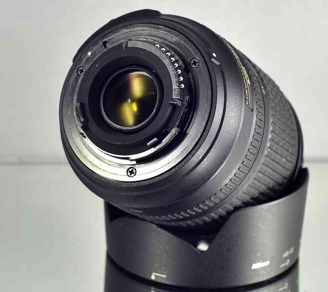 NIKON AF-S DX NIKKOR 18-105mm 1:3.5-5.6 G ED VR** - foto 5