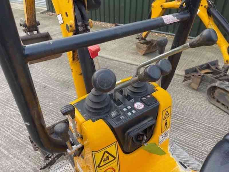 Bagr JCB 8008 CTS MICRO - foto 16