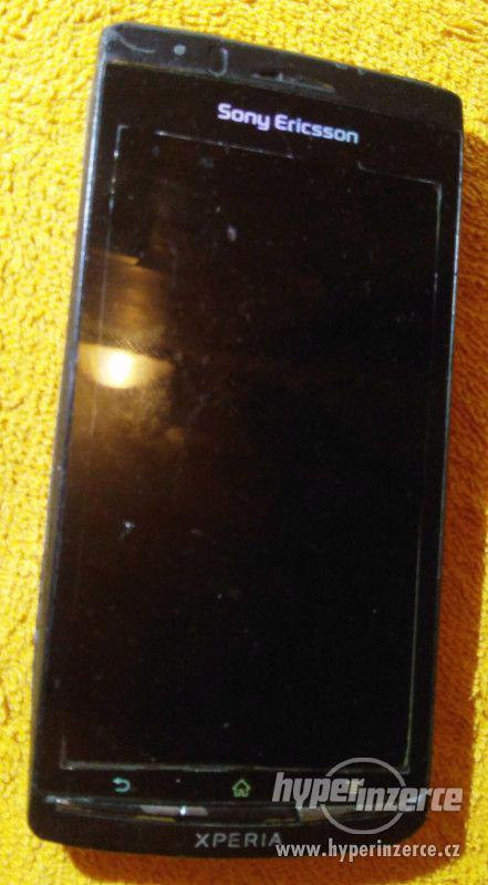 Nokia C6 +Samsung S5230 +Sony E. Arc S -k opravě - foto 9