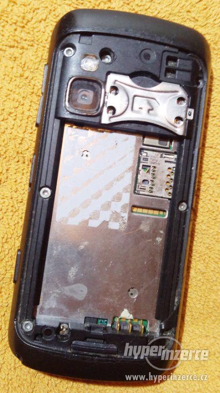Nokia C6 +Samsung S5230 +Sony E. Arc S -k opravě - foto 11
