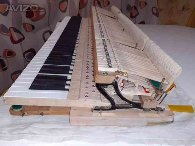 Klavír PETROF model V ( 160 cm ) - foto 4