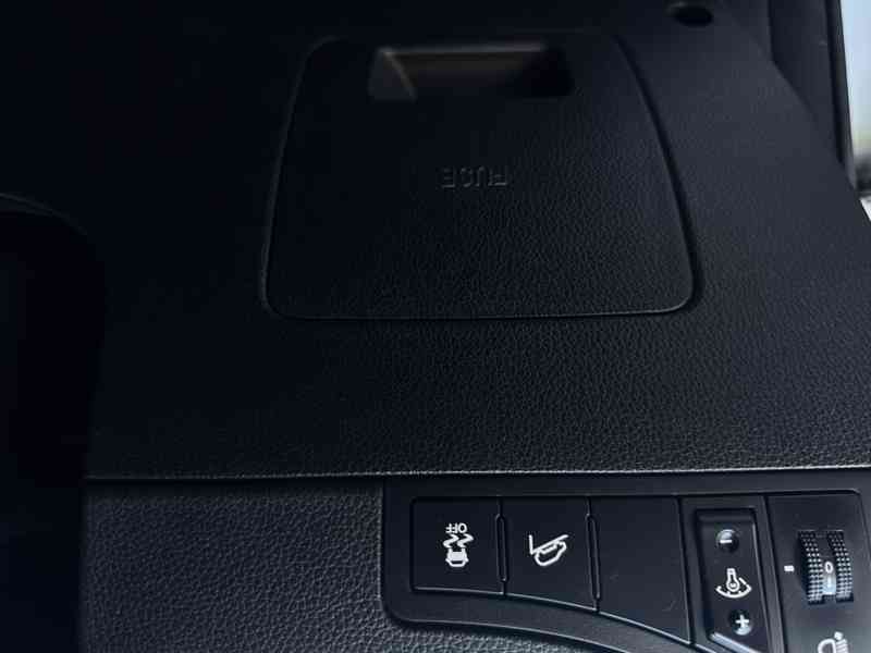 Kia Sportage 1.7 CRDi Tempomat/1MAJ/Pěkná - foto 26