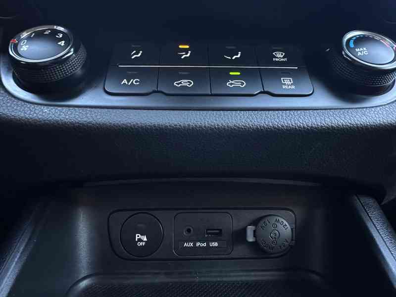 Kia Sportage 1.7 CRDi Tempomat/1MAJ/Pěkná - foto 29