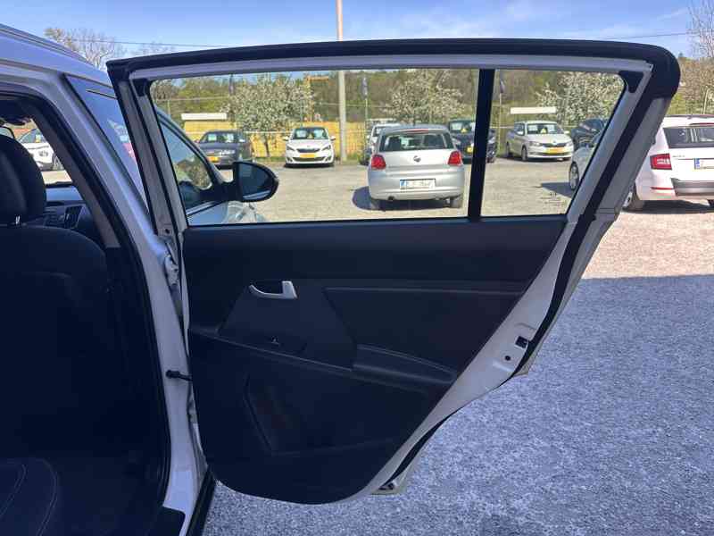 Kia Sportage 1.7 CRDi Tempomat/1MAJ/Pěkná - foto 21