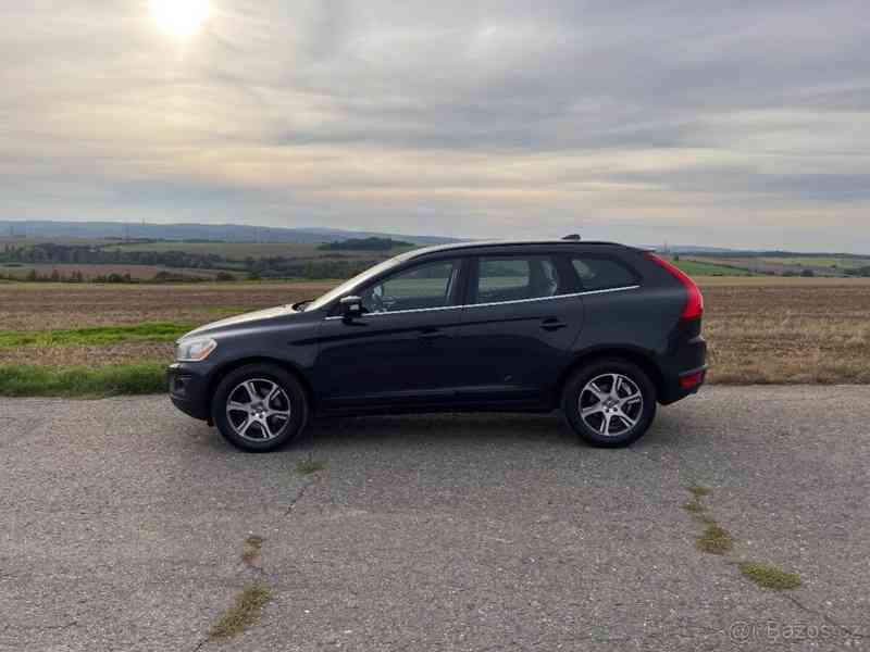 Volvo XC60 2.4 AWD	 - foto 4