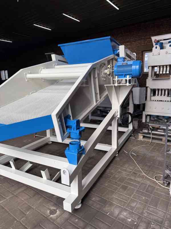 Vibrační šikmý třídič GV-1000 pro průmyslové třídění materiá - foto 5