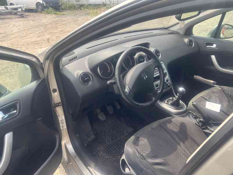 Peugeot 308SW 1,6HDI 82KW 9HR prodám díly z vozu - foto 5