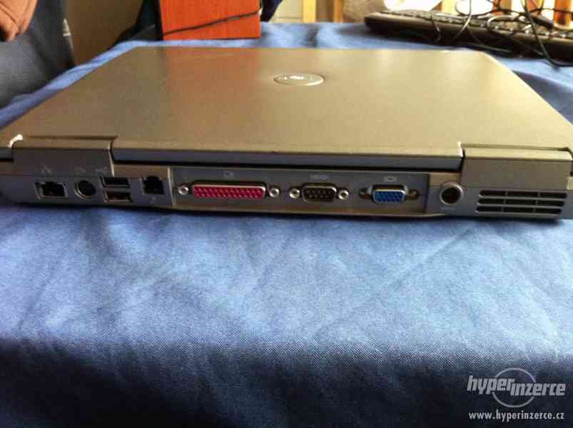 Dell  Latitude D610 - super stav - nová baterie, operačka,.. - foto 3