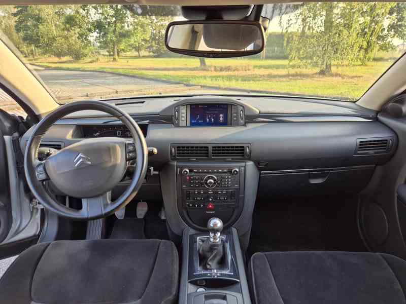 Citroën C6 2,2 HDi 125 kW - foto 8