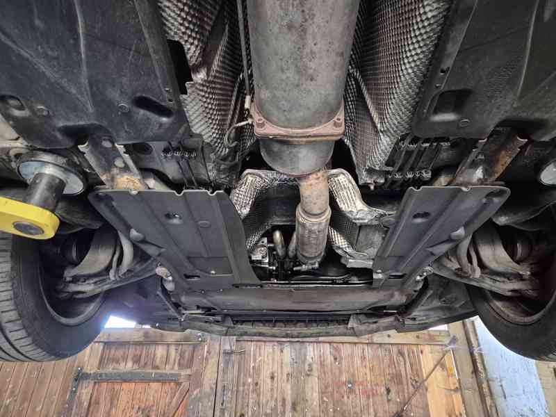 Citroën C6 2,2 HDi 125 kW - foto 35
