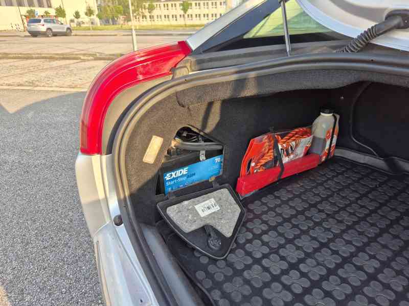 Citroën C6 2,2 HDi 125 kW - foto 15