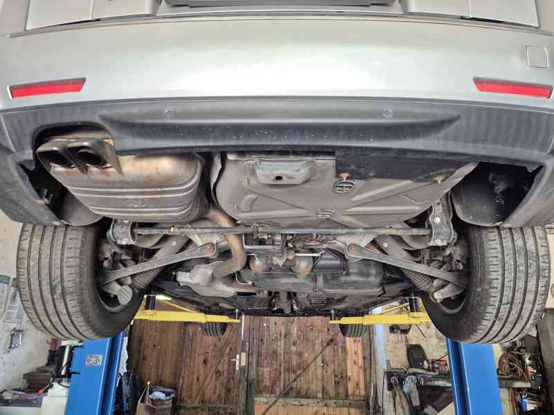 Citroën C6 2,2 HDi 125 kW - foto 43