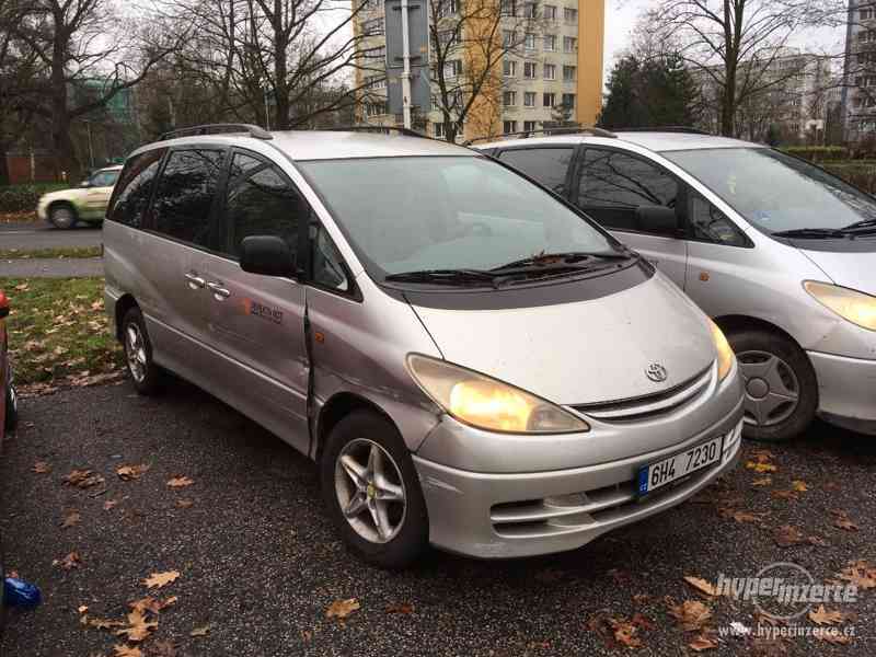 Toyota previa 2000