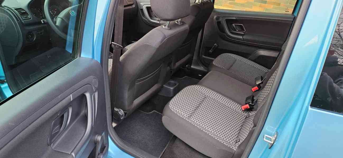 ŠKODA ROOMSTER - foto 9