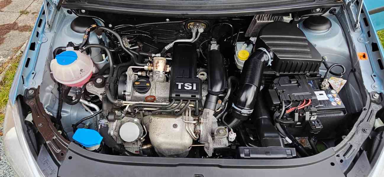 ŠKODA ROOMSTER - foto 16