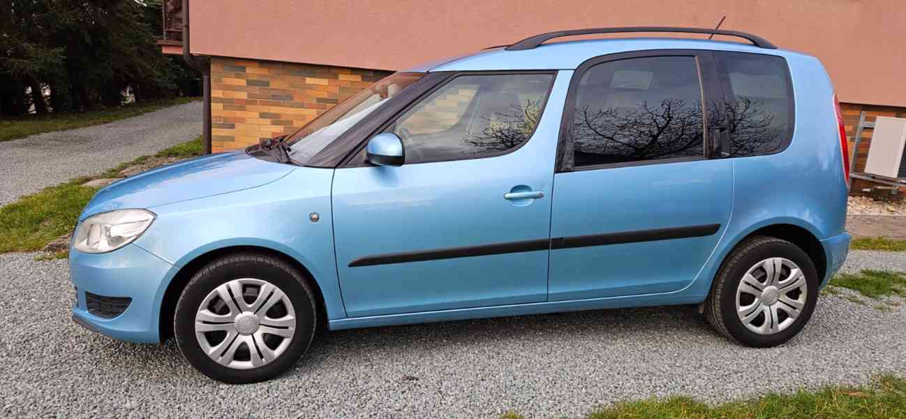 ŠKODA ROOMSTER - foto 2