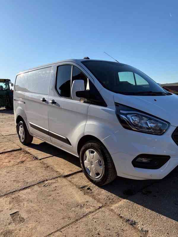 Ford Transit Custom 2,0 - foto 2