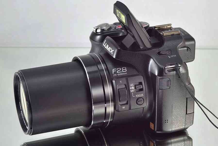 Panasonic Lumix DMC-FZ200 24x O.Zoom*Full HDV - foto 5