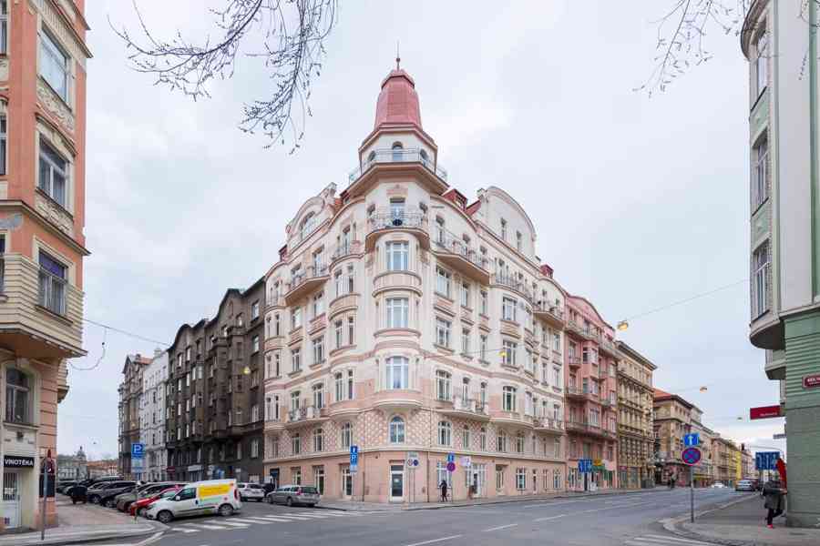 Moderní, světlý a plně zařízený byt, ulice Zborovská (Praha) - foto 13