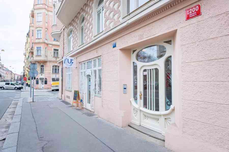 Moderní, světlý a plně zařízený byt, ulice Zborovská (Praha) - foto 21