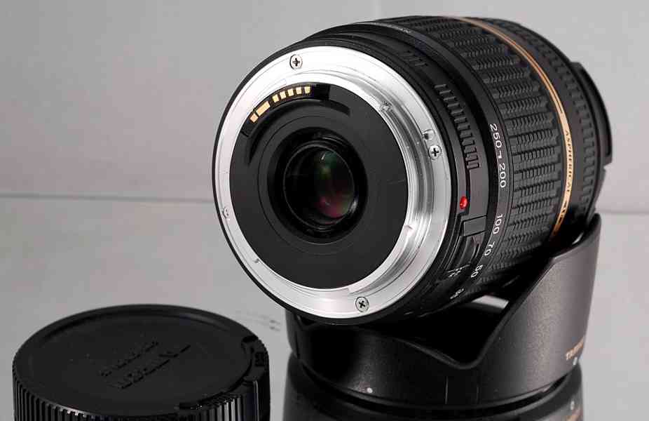 pro Canon - Tamron AF 18-250mm F/3,5-6,3 DiII * - foto 6