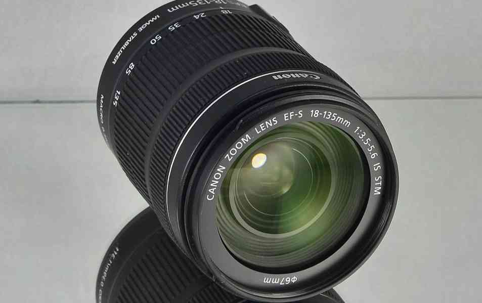 Canon EF-S 18-135mm f/3.5-5,6 IS STM **APS-C Zoom  - foto 4