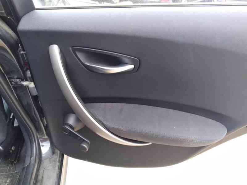 BMW 118 D - NA NÁHRADNÍ DÍLY,TRVALE VYŘAZENO - foto 26