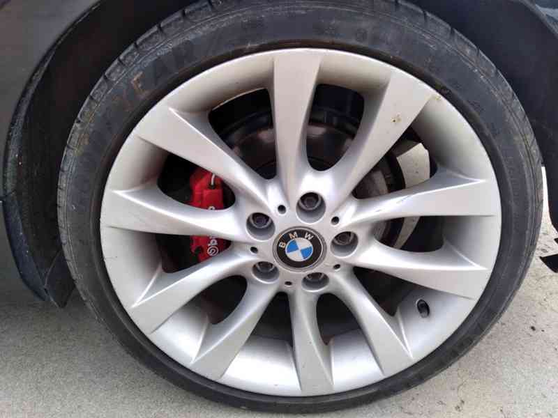 BMW 118 D - NA NÁHRADNÍ DÍLY,TRVALE VYŘAZENO - foto 28