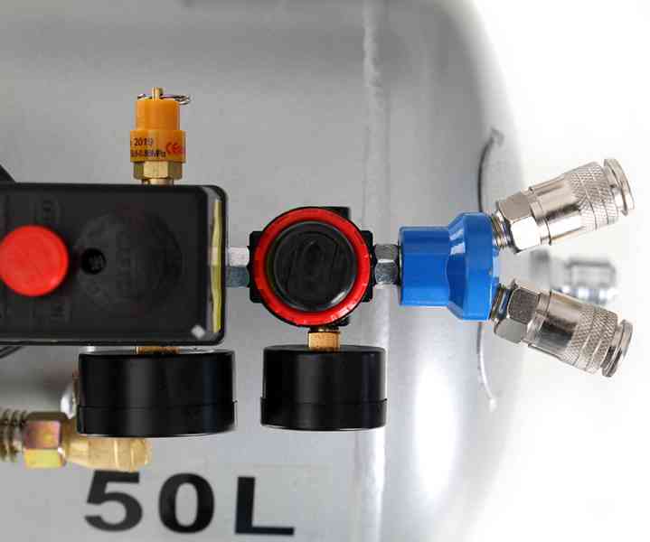 Olejový kompresor V2 50l 10bar 530l/min + separátor - foto 7
