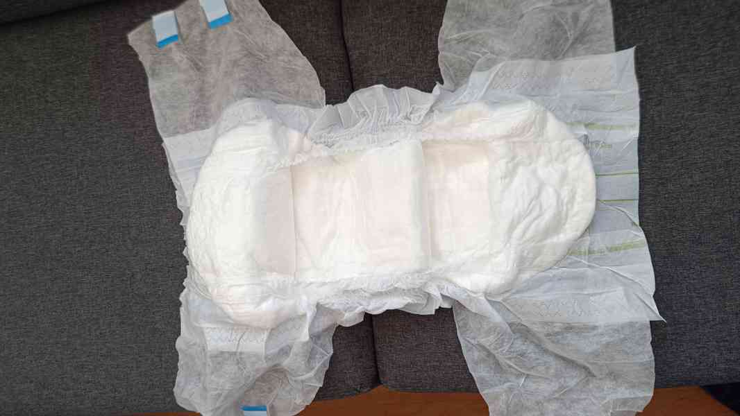 Prodám 2 balíky ID Super slip vel.M,a 4,ks PVC kalhotek. - foto 3