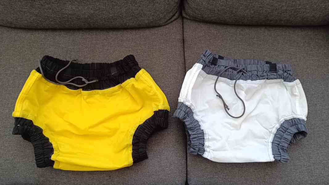 Prodám 2 balíky ID Super slip vel.M,a 4,ks PVC kalhotek. - foto 12