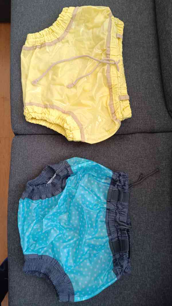 Prodám 2 balíky ID Super slip vel.M,a 4,ks PVC kalhotek. - foto 5