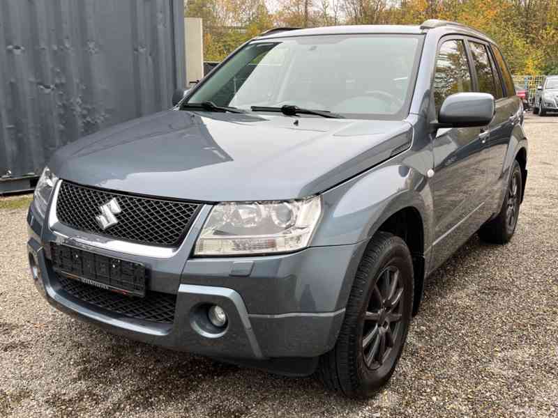 Suzuki Grand Vitara 2.0i 4x4 Club benzín 103kw - foto 7