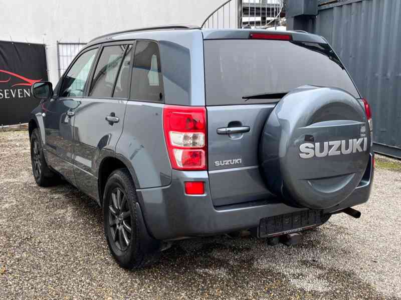 Suzuki Grand Vitara 2.0i 4x4 Club benzín 103kw - foto 6