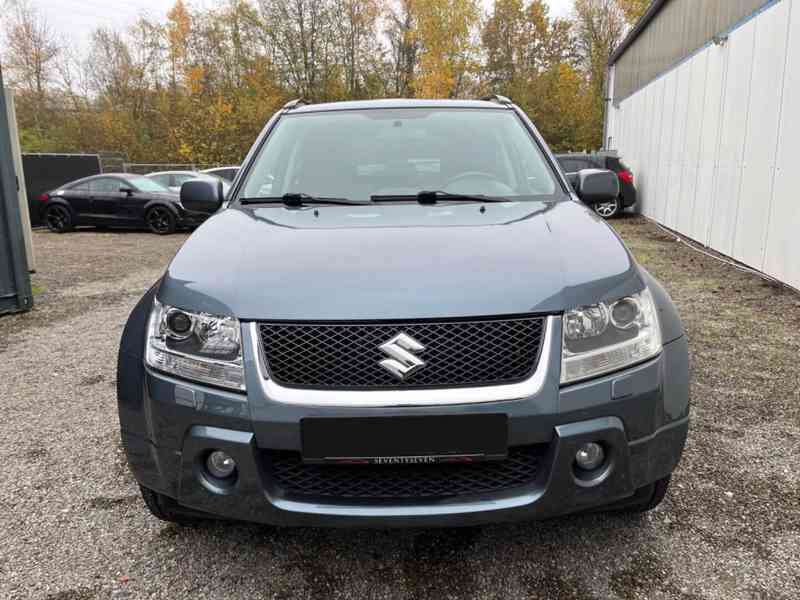 Suzuki Grand Vitara 2.0i 4x4 Club benzín 103kw - foto 14