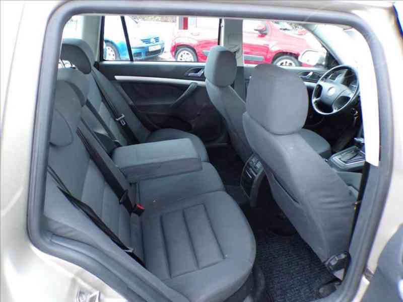 Škoda Octavia 1,9 TDI DSG - foto 11