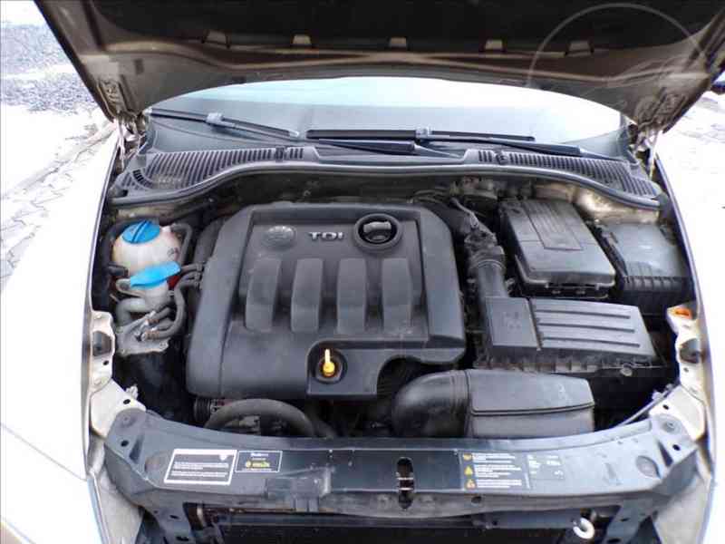 Škoda Octavia 1,9 TDI DSG - foto 13