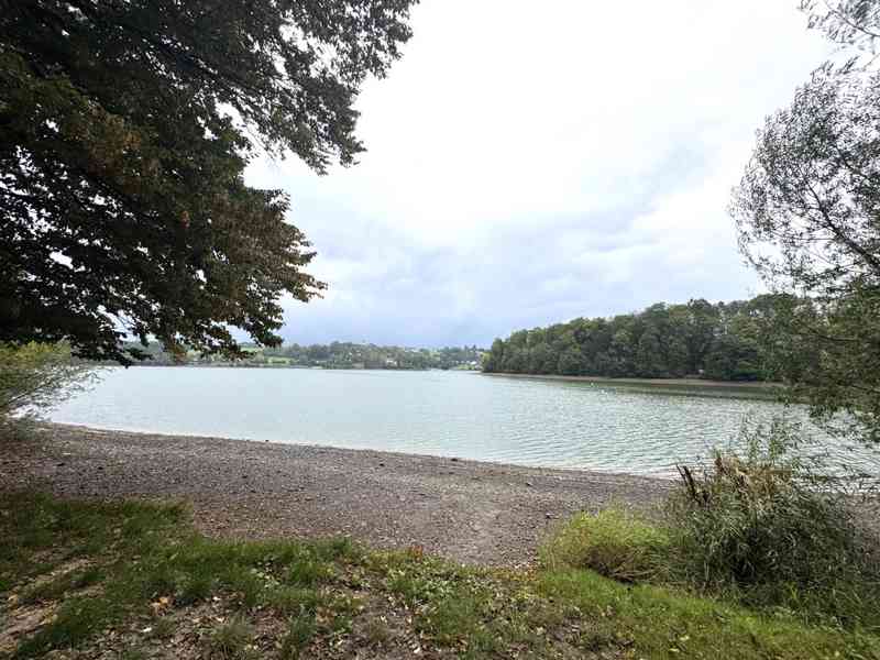 PRODEJ REKREAČNÍHO RESORTU U ŽERMANICKÉ PŘEHRADY OBEC LUČINA - foto 17