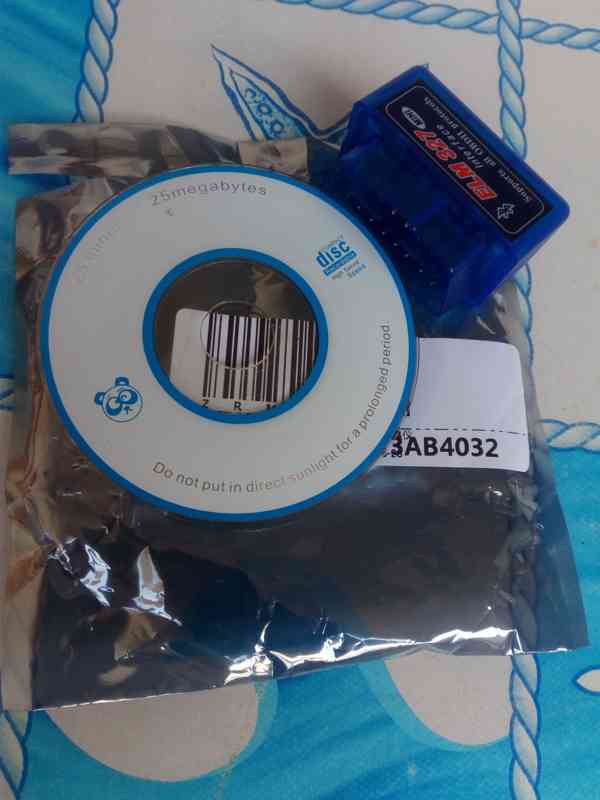 Gumová podložka do kufru,diagnostika OBD 327 - foto 2
