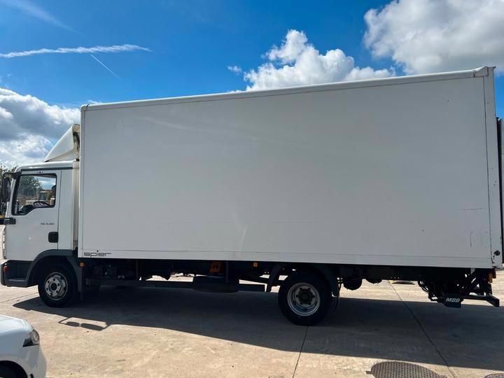 Prodám MAN TGL 8-180 Kamión LBW, Diesel 132 kW,  Manuál 6st. - foto 3